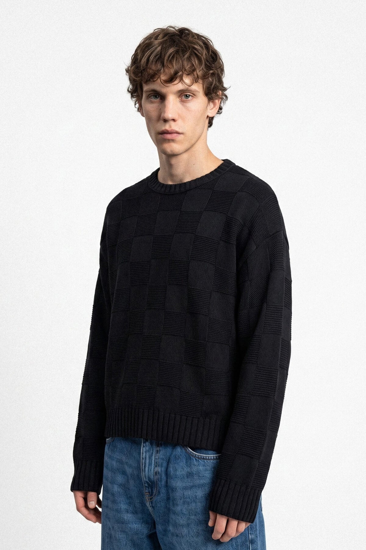 TR-9766 - NOIR