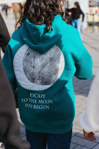 ESCAPE TO MOON - GREEN