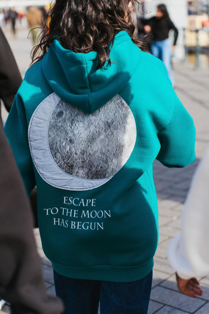 ESCAPE TO MOON - GREEN